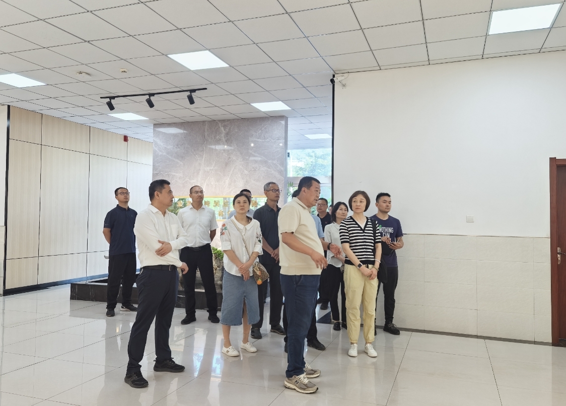 民進(jìn)省委調(diào)研組來(lái)銅川益民利農(nóng)民主監(jiān)督調(diào)研